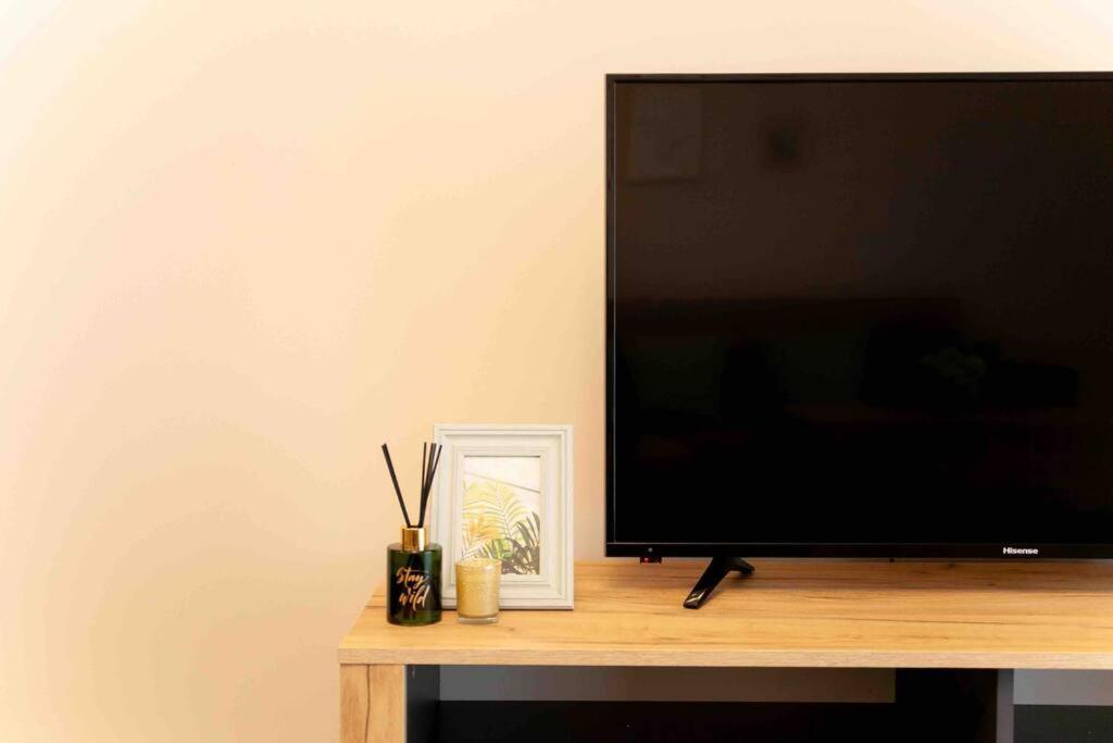 Gg Home - Cozy 1 Bedroom Apartment On Kazbegi Avenue 15 Tbilisi Buitenkant foto