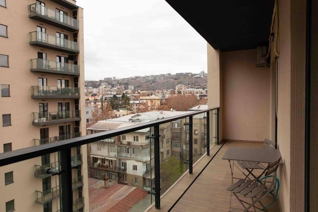 Gg Home - Cozy 1 Bedroom Apartment On Kazbegi Avenue 15 Tbilisi Buitenkant foto