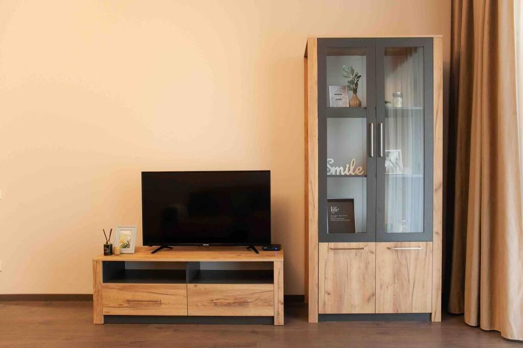 Gg Home - Cozy 1 Bedroom Apartment On Kazbegi Avenue 15 Tbilisi Buitenkant foto