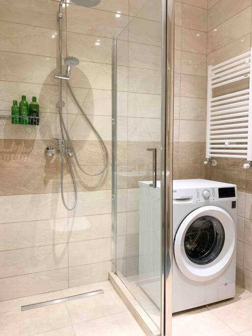Gg Home - Cozy 1 Bedroom Apartment On Kazbegi Avenue 15 Tbilisi Buitenkant foto