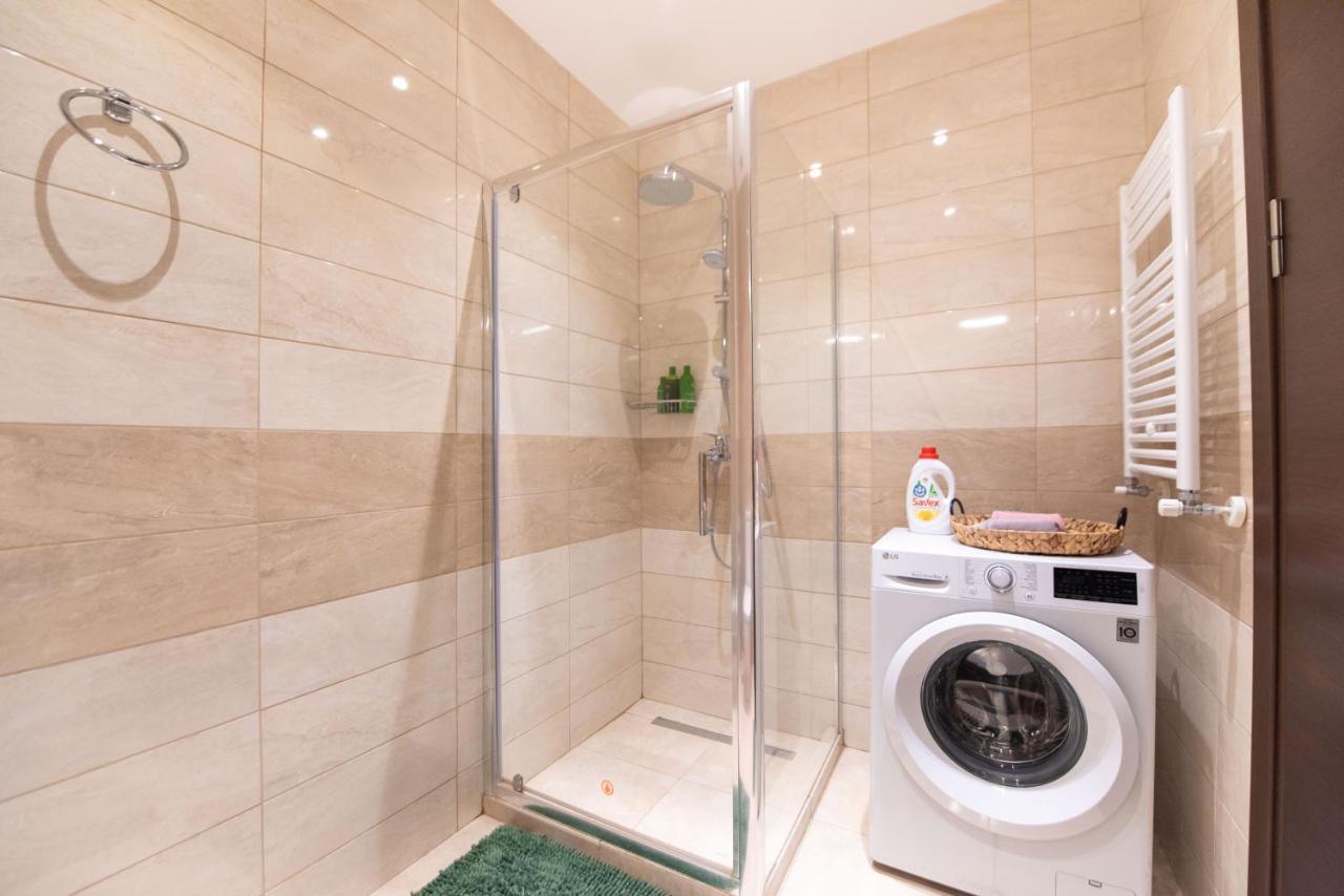 Gg Home - Cozy 1 Bedroom Apartment On Kazbegi Avenue 15 Tbilisi Buitenkant foto